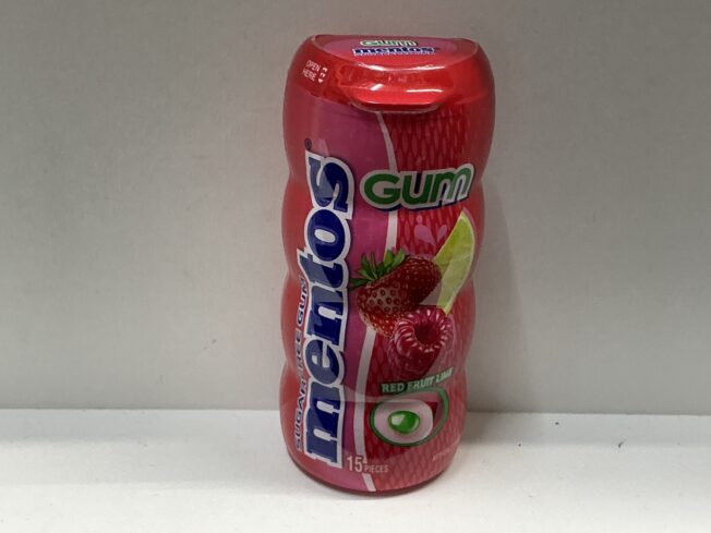 MENTOS GUM RED FRUIT FLAVOR