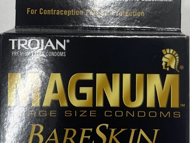 Magnum Bareskin Extra Thin