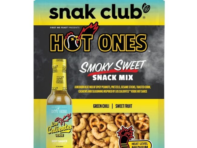 Snak Club Hot Ones Smoky Sweet Snak mix